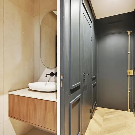 Pick A Flat's In Triangle D'or - Pierre 1er De Serbie Paris