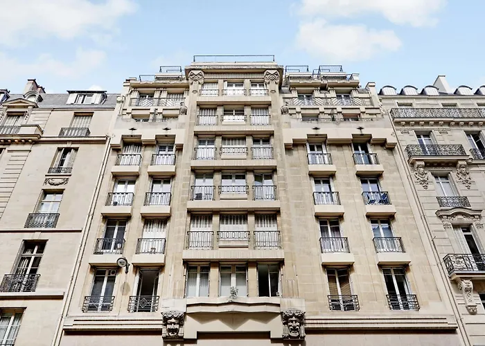 Pick A Flat's In Triangle D'or - Pierre 1er De Serbie Appartement *